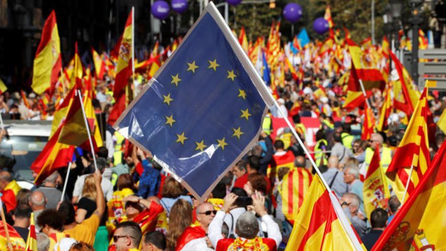 Arranca en Barcelona la manifestación por la unidad de España