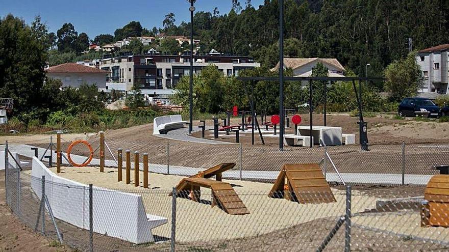 Nuevo parque canino de Gondomar.   | // D.P.