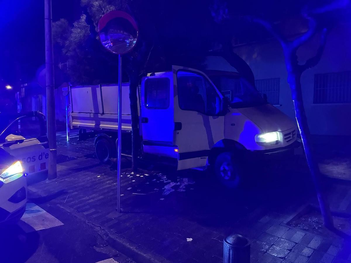 La furgoneta amb la qual va fugir el menor.