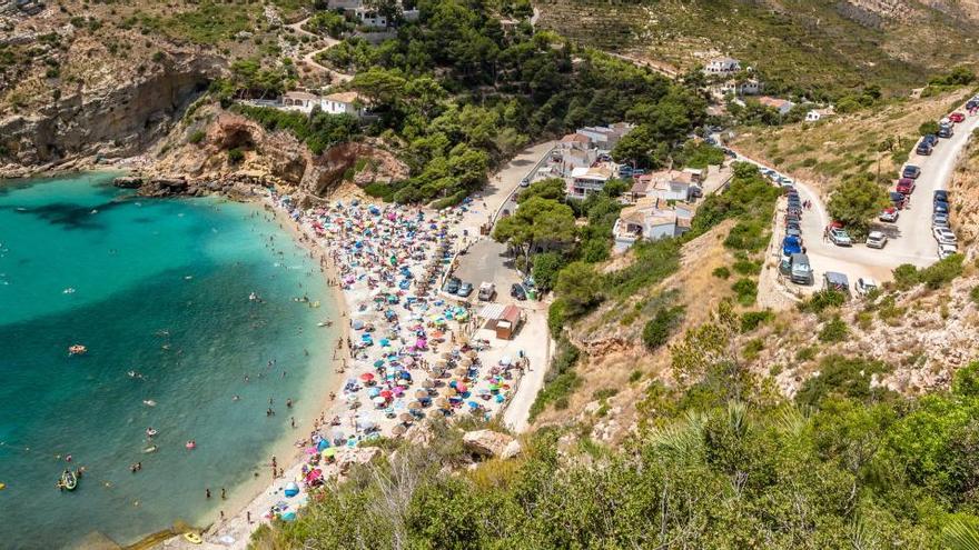 Fotografía de archivo de la playa de La Granadella, en Xàbia.