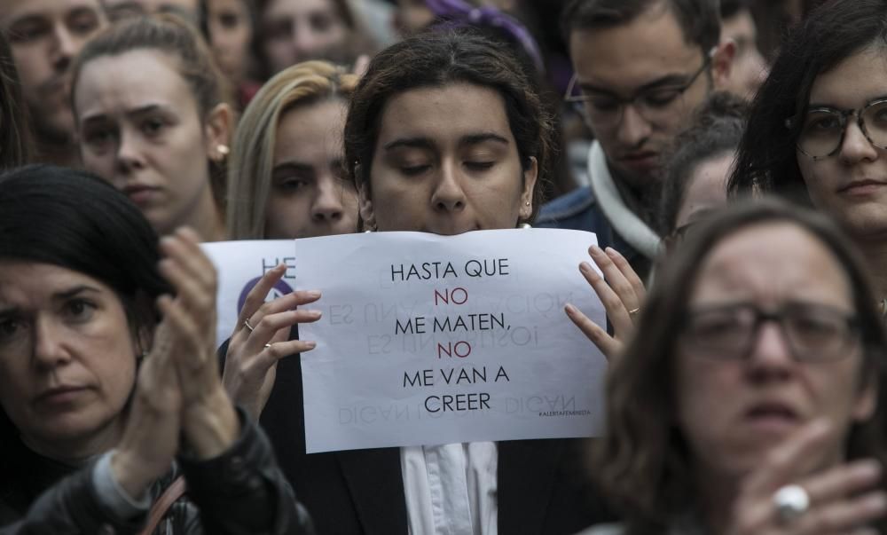 Concentración contra la sentencia a La Manada en Oviedo