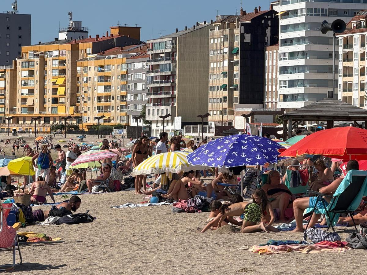 La playa vilagarciana de Compostela.