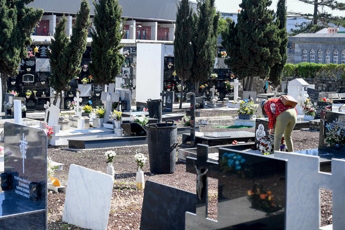 31 de octubre en el cementerio de San Lázaro