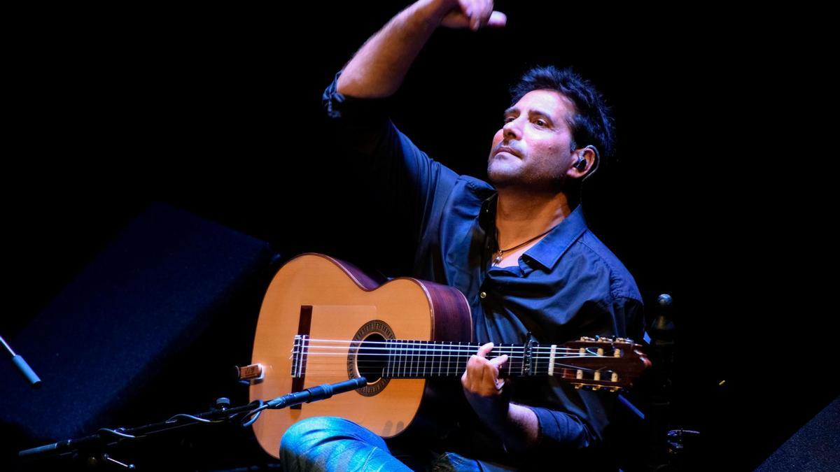 Concierto ‘La Vida Es Sueño’ del Niño Josele a la guitarra, en el Teatro Central de Sevilla. / Jesús Barrera.
