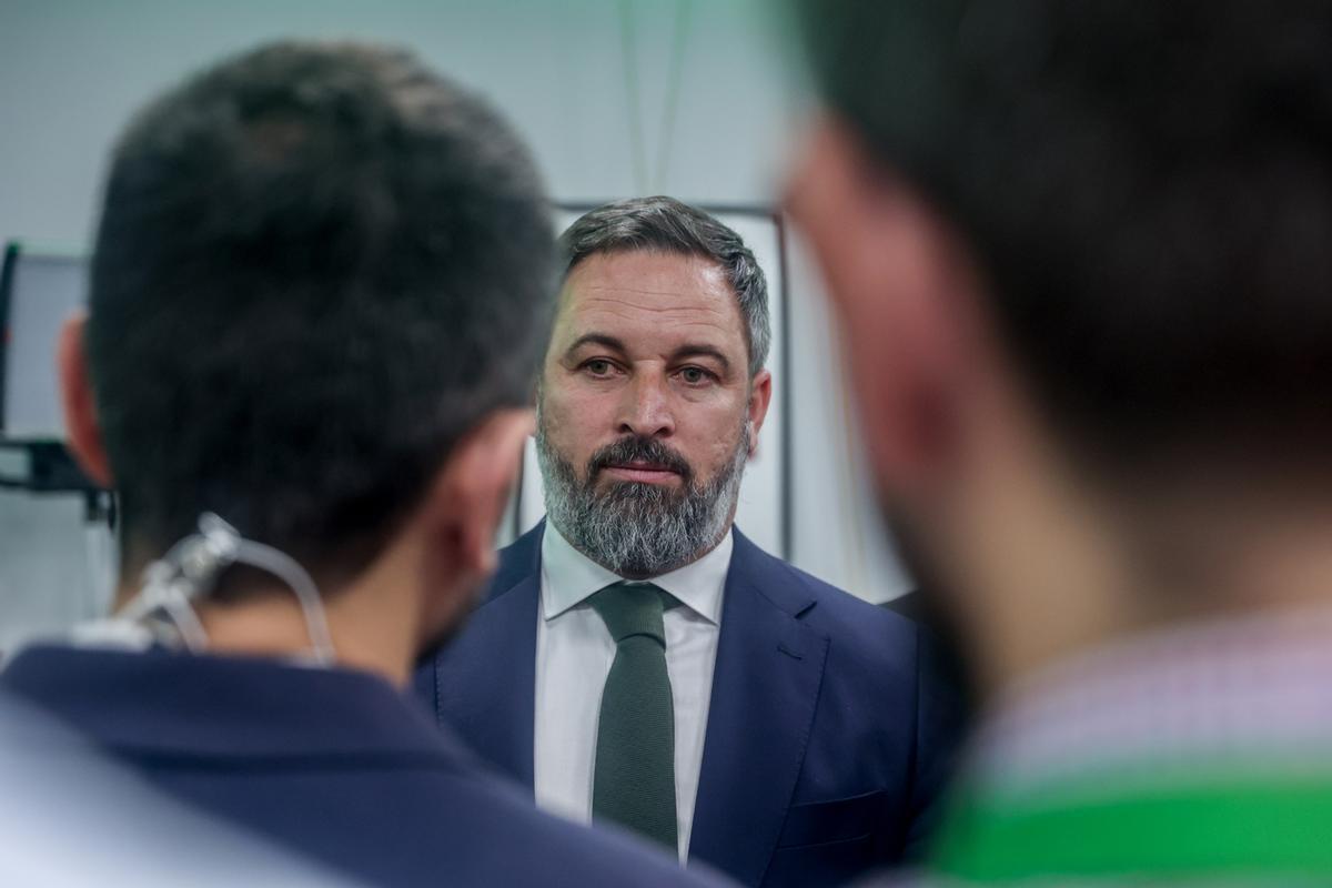 Abascal aplaude el adelanto electoral y asegura que hoy no es día de exigencias sino de mano tendida