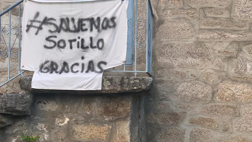 Pancarta en Sotillo de Sanabria