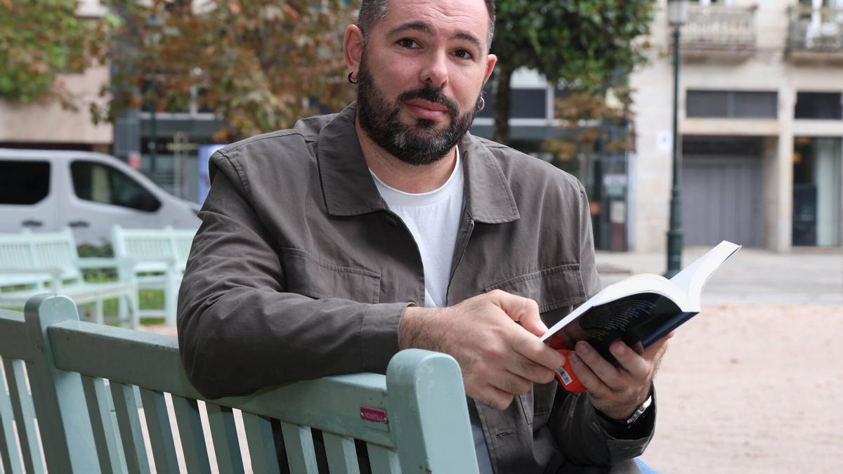 Eduardo Fernán-López, en la Alameda de Vigo. Alba Villar