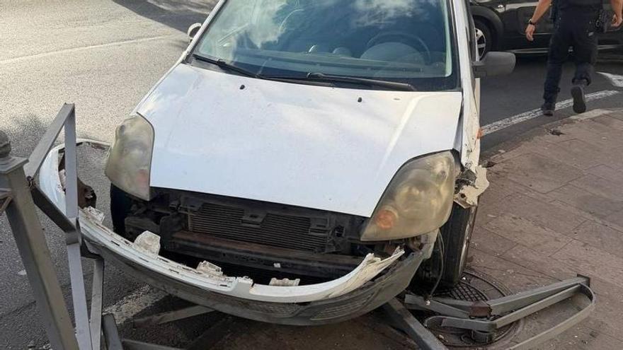 Investigan a un conductor por dar positivo en cocaína tras un accidente en Tacoronte
