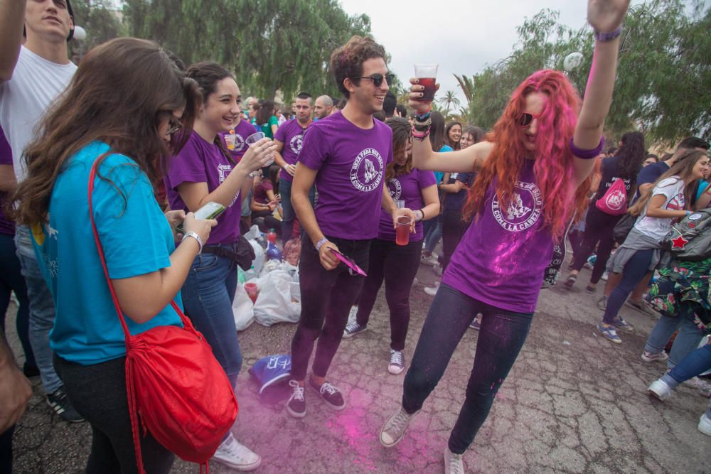 Miles de estudiantes en la macrofiesta universitar