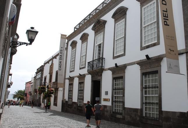 Incendio en una casa del barrio de Arenales