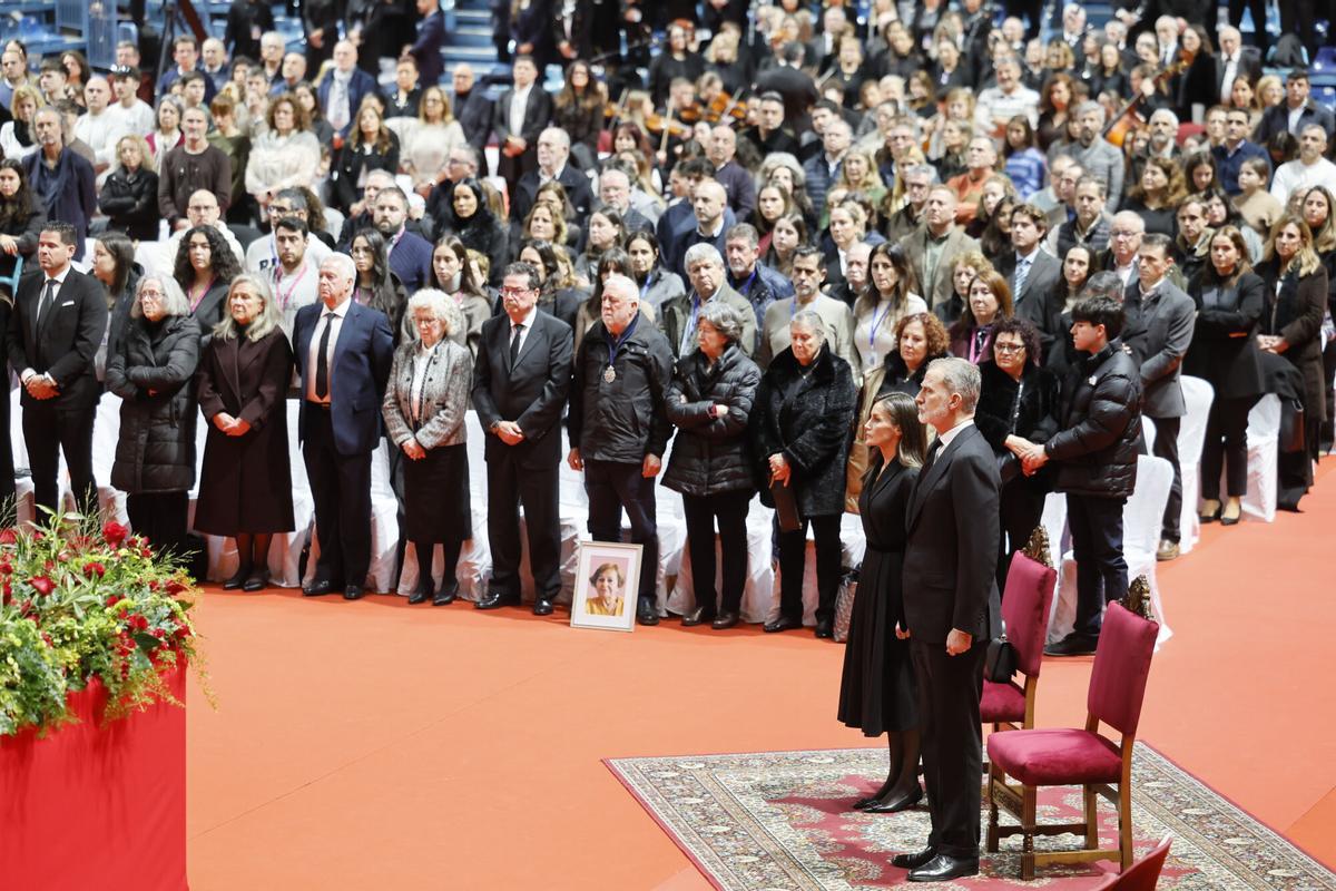 El Palacio de Deportes Carolina Marín de Huelva acoge la gran misa funeral por las víctimas del accidente de Adamuz.