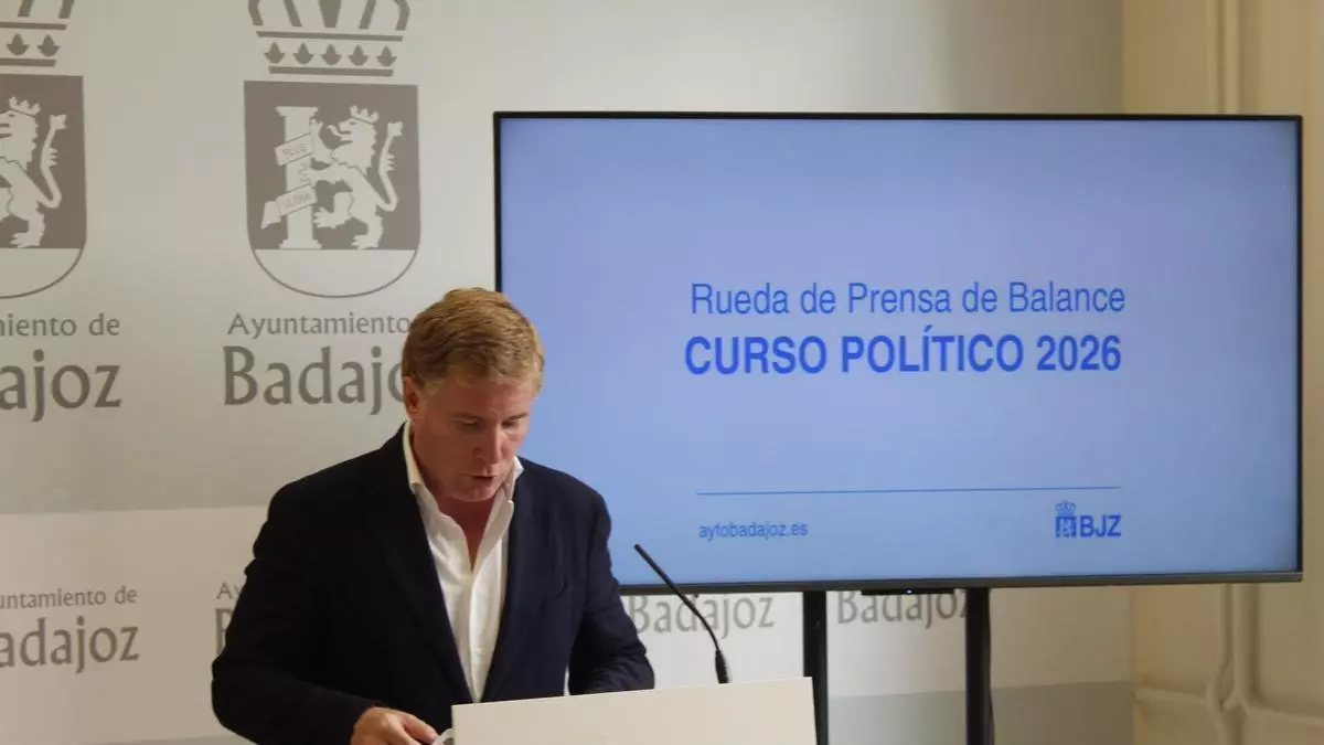 El alcalde de Badajoz presume de datos "históricos" de desempleo