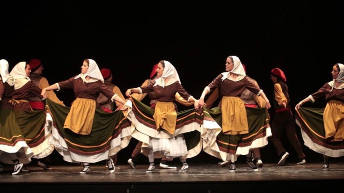 El festival de música y danza popular Dansafolk pondrá punto y final a las 'Nits d'Estiu' de Cornellà