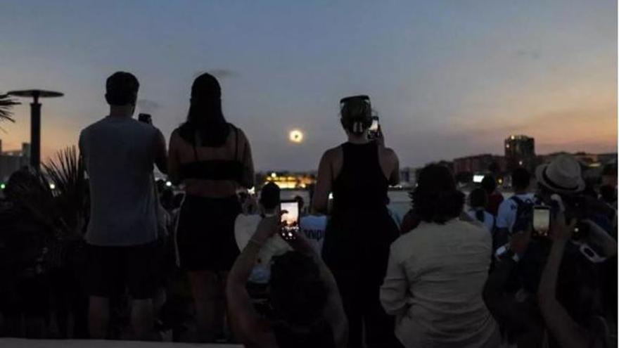 ‘Atrapa’m si pots’, o com muntar-te el teu propi eclipsi