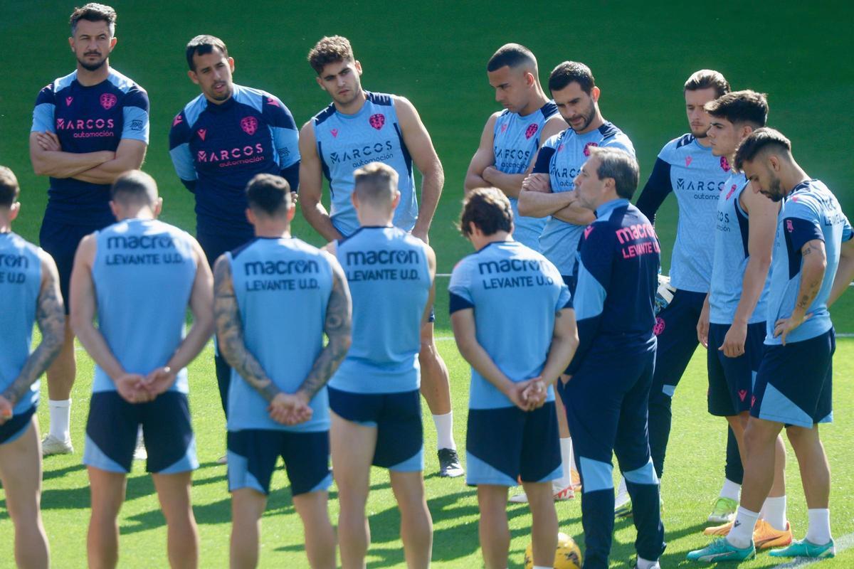 Última sesión de entrenamiento para el Levante antes de enfrentarse al ...