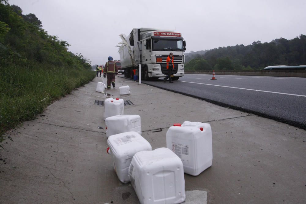 Accident amb matèries perilloses a l'autopista AP-7