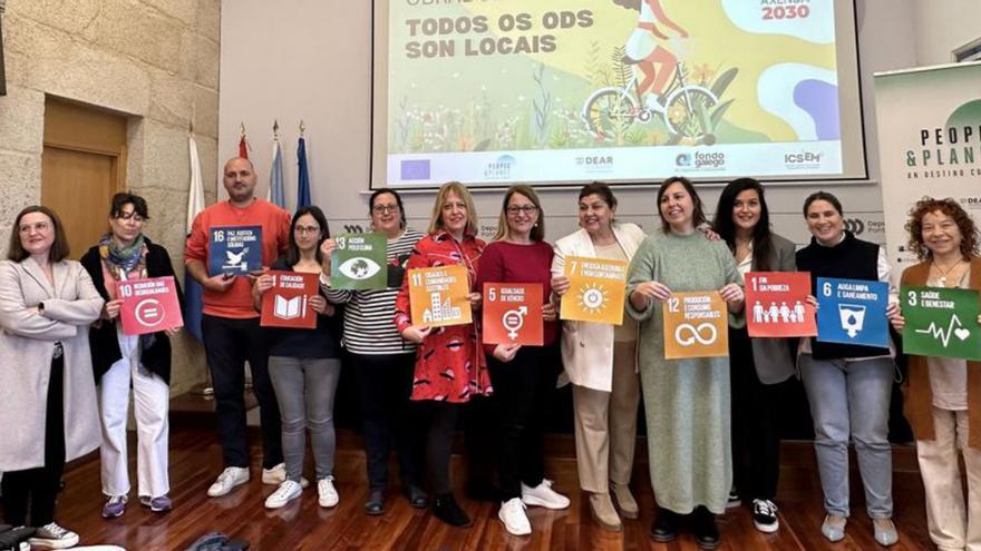 Foto de grupo de participantes en la jornada. |  // FDV