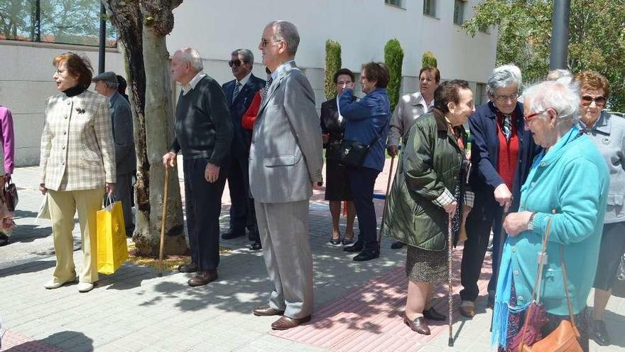 Participantes en la procesión, en la zona de Las Eras.