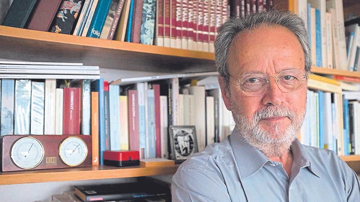 Andrés Sánchez Robayna.
