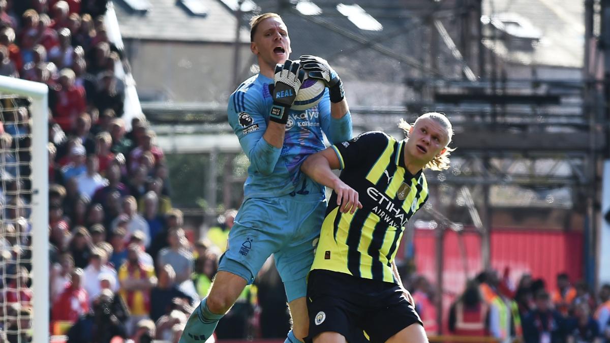 Matz Sels, durante el partido de Premier ante el City