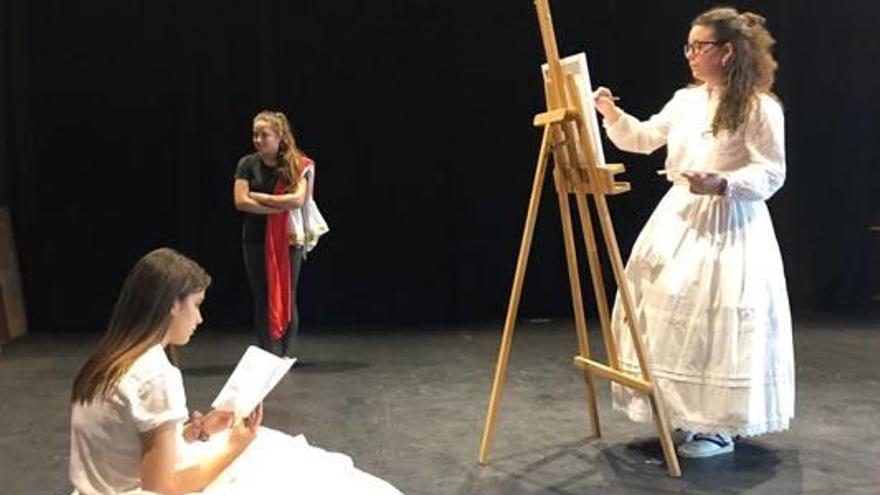 Alumnos del IES crean una cooperativa teatral y presentan «Pinacoteca»