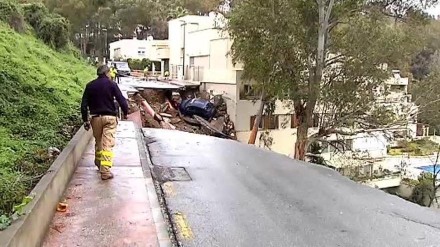 Más de 200 incidencias en Málaga por una fuerte tormenta de madrugada