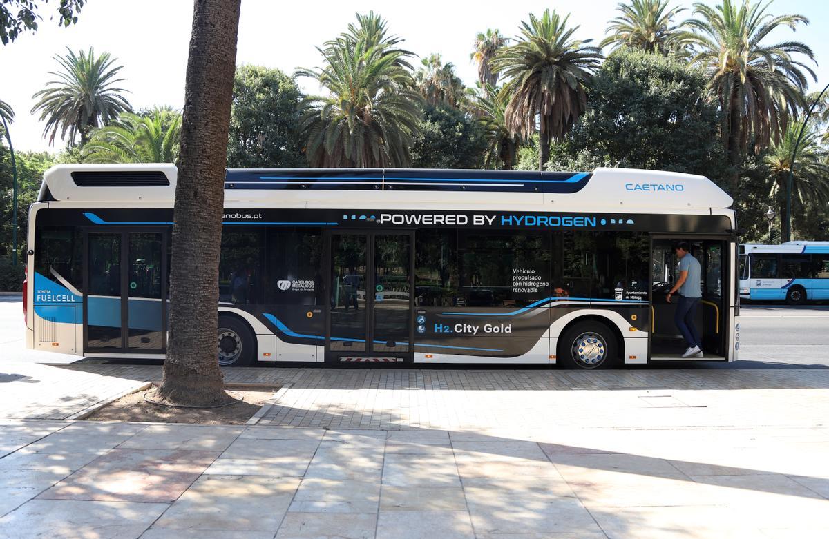 Nuevo autobús propulsado con hidrógeno verde.