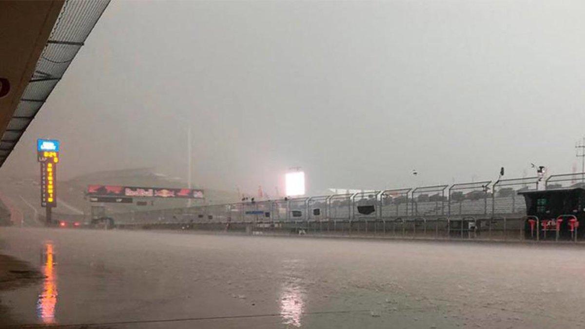 La intensa lluvia causa problemas en Austin