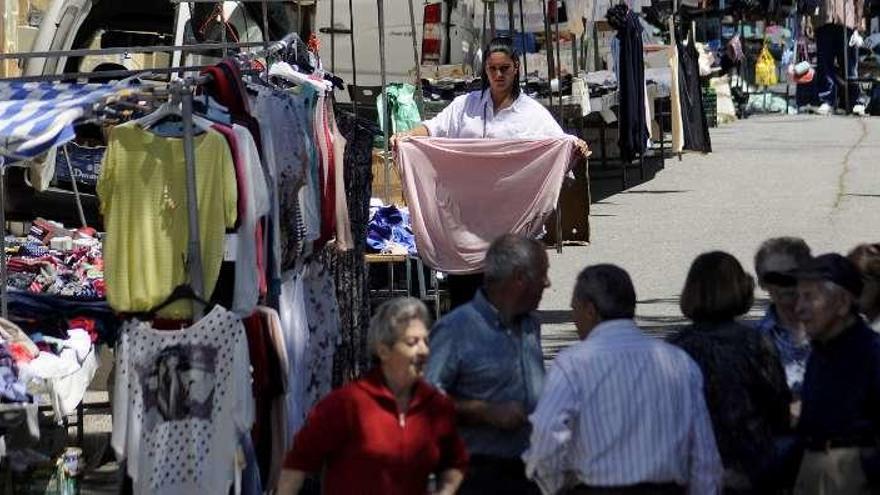 Una vista de la feria de Soutelo, ayer. // Bernabé / Javier Lalín