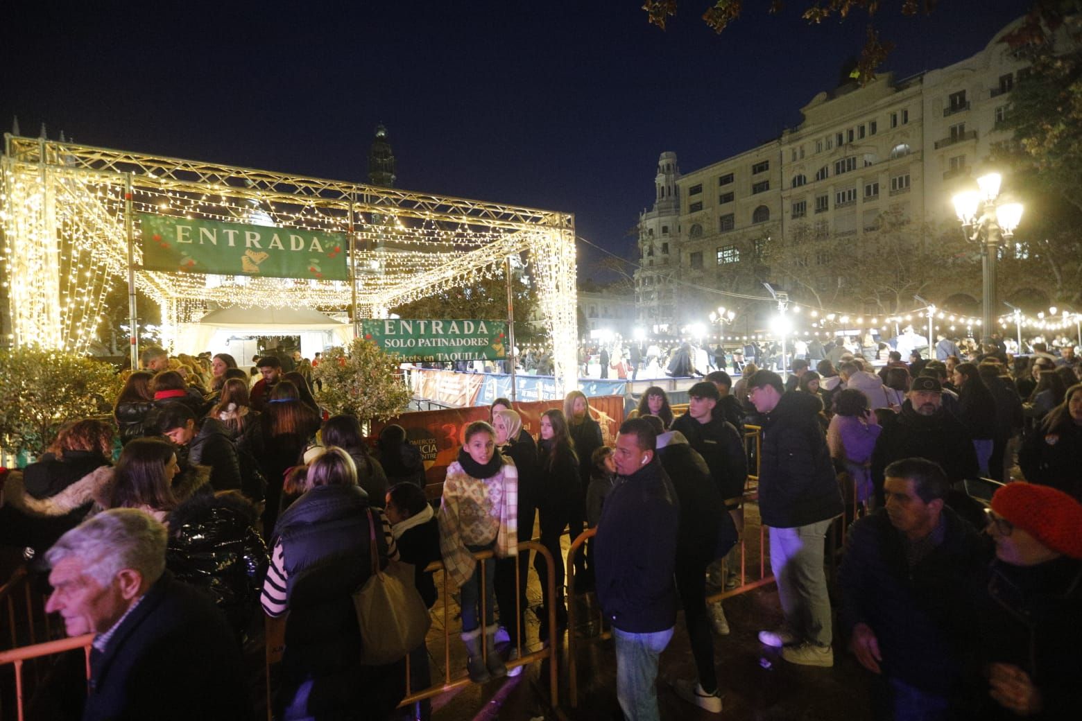 València, a reventar por la Navidad y el buen tiempo