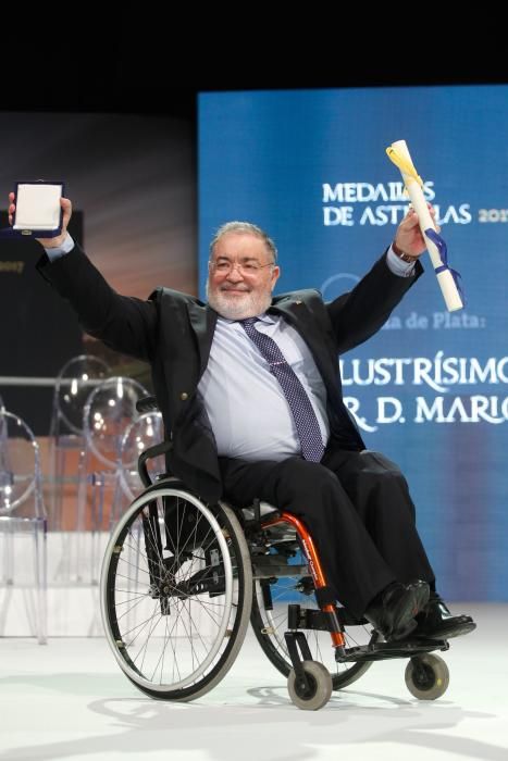 Acto de entrega de las medallas de Asturias