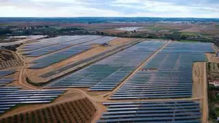 España exprime sus plantas solares y por primera vez liderarán este mes la producción de electricidad