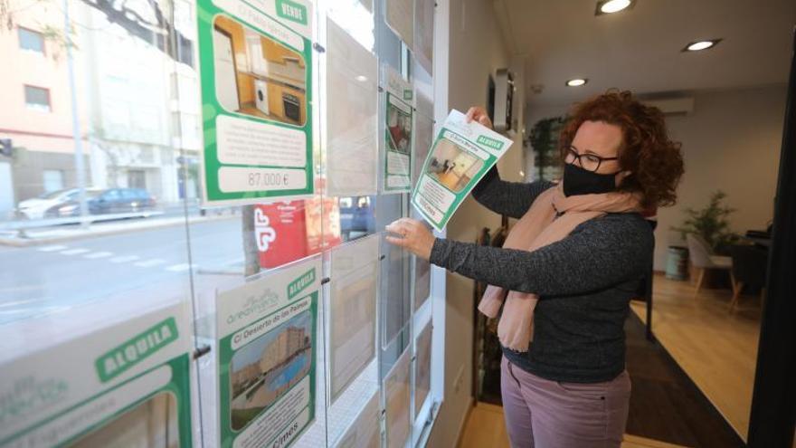 La precariedad de las familias eleva los impagos de alquileres a 4.000 € al año en Castellón