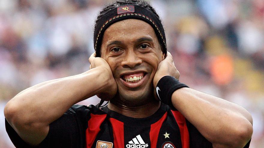 Ronaldinho: &quot;No me voy a casar con dos mujeres&quot;