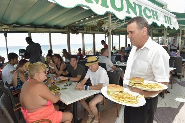 Reportaje turistas en los restaurantes del sur