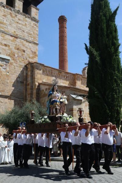 Procesión de la Virgen de la Salud.