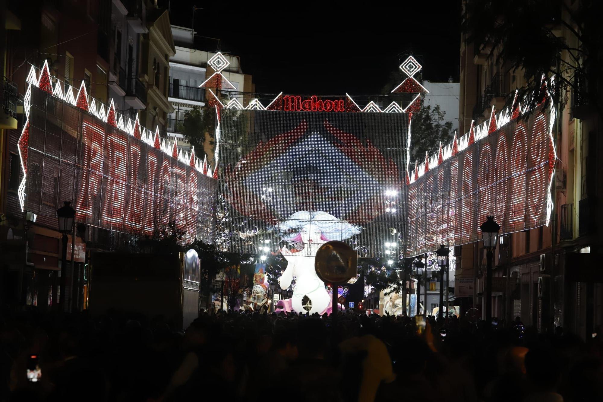 Encendido de las luces de la falla Cuba-Literato