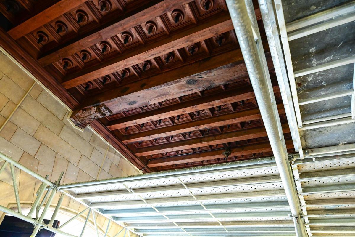 El artesonado también se someterá a una limpieza integral.