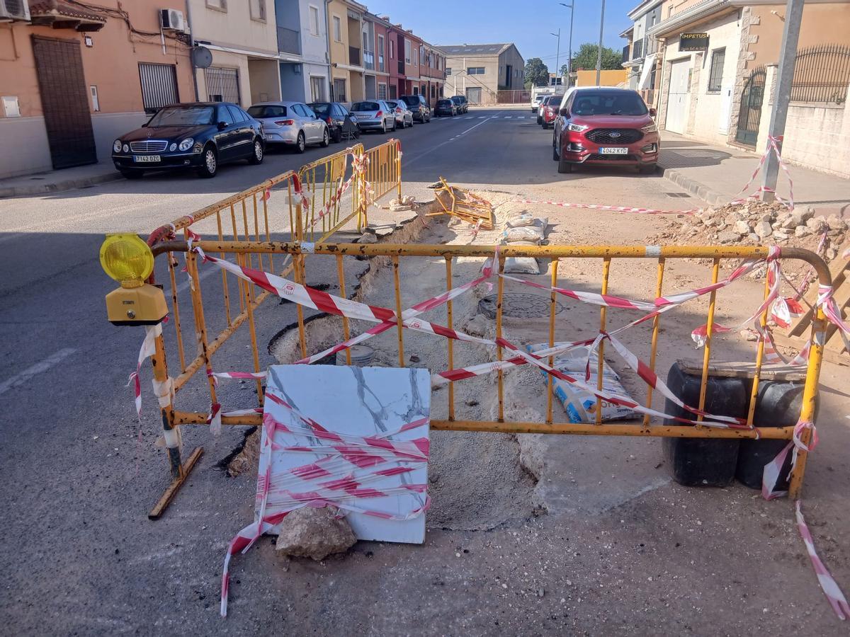 Algunasde las obras ejecutadas por la comunida La Séquia Major para tratar de garantizar el riego a los campos.