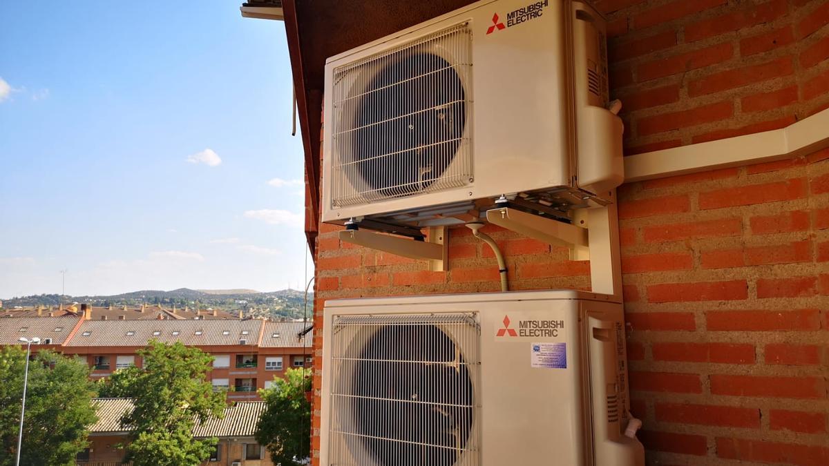 Equipos de aire acondicionado en una vivienda particular.