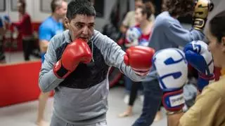 KO a las drogas: el gimnasio de Barcelona que rehabilita toxicómanos con boxeo