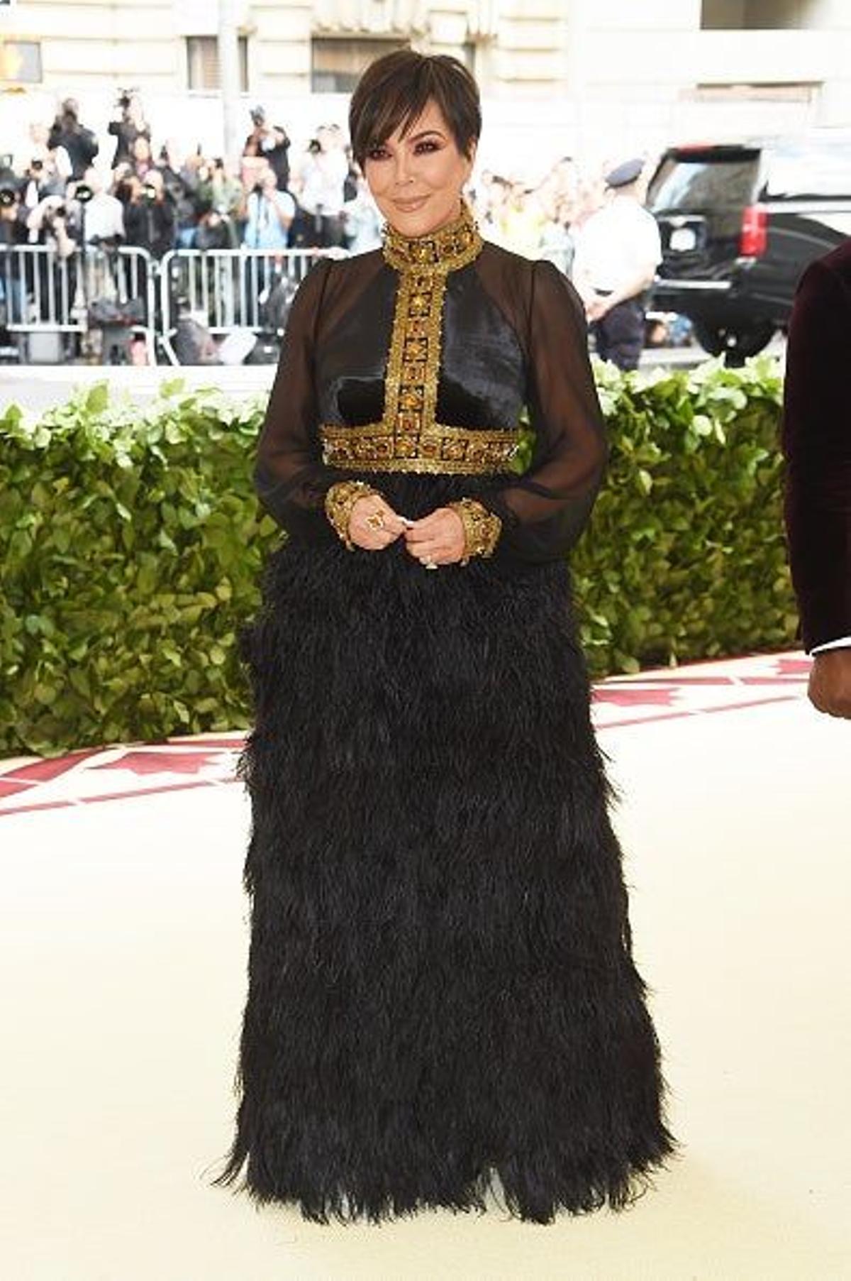 Kris Jenner en modo papisa en la Gala Met