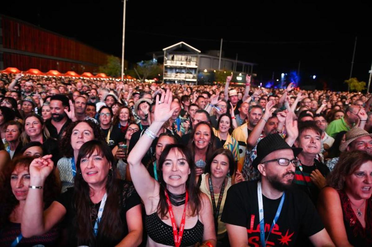 El Vive Latino ofrece diferentes servicios para disfrutar con comodidad de una experiencia única.