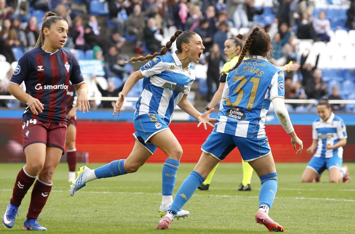 Olaya celebra su gol contra el Eibar ante Lucía Rivas.