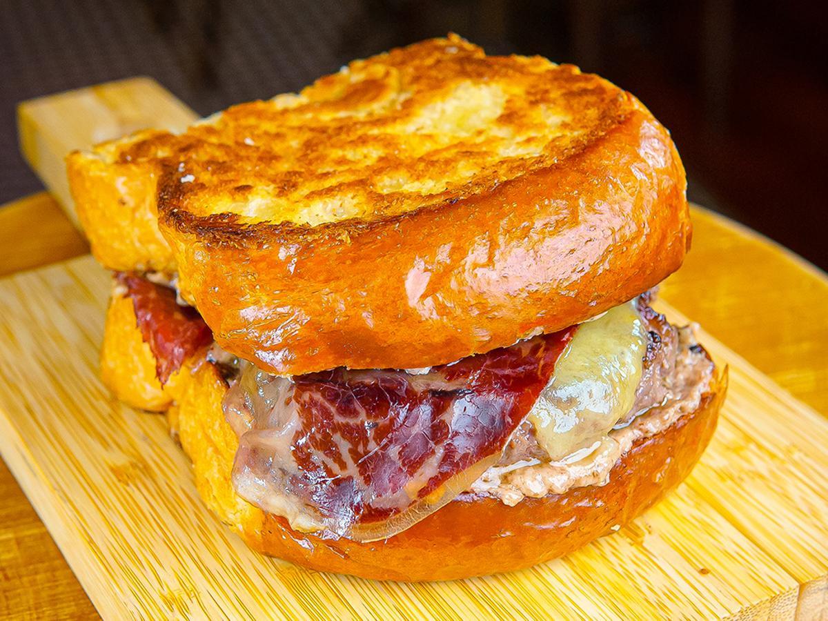 Hamburguesa The King, de Dublin House Castellón