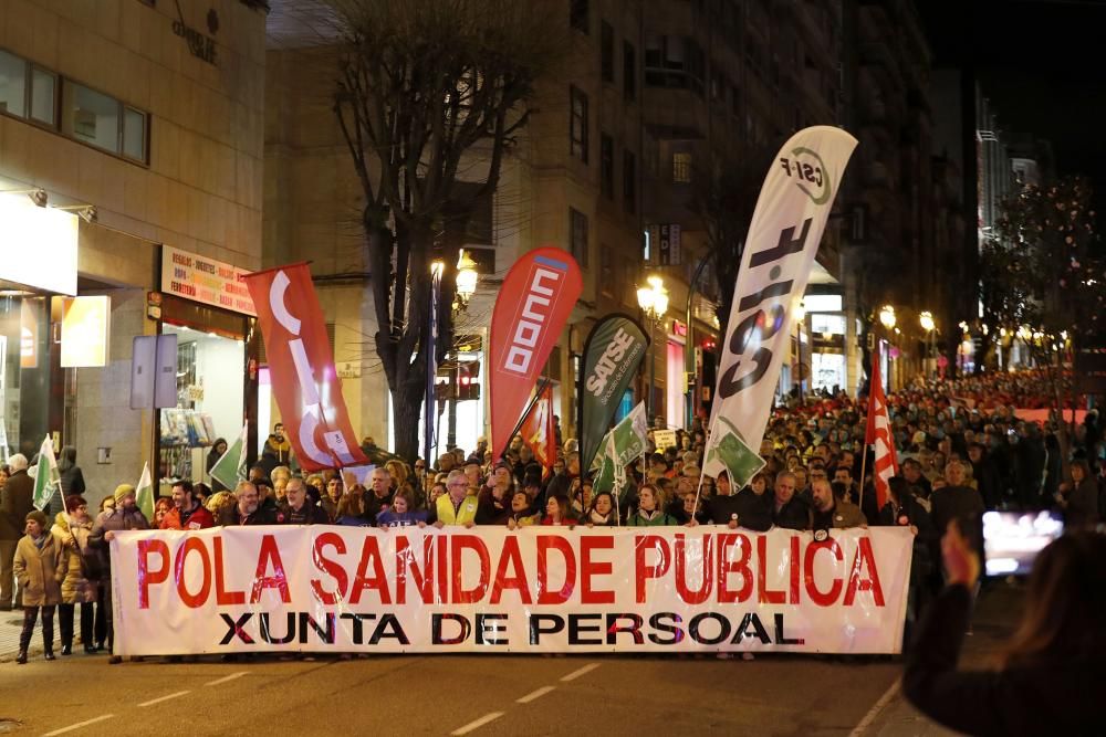 Miles de personas volvieron a echarse a las calles de Vigo por la sanidad pública