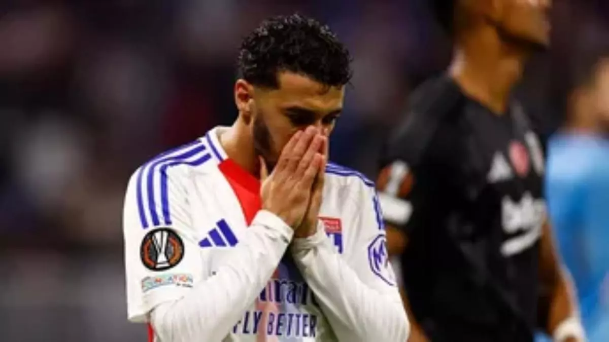El Olympique de Lyon se salva de una sanci車n de la FIFA