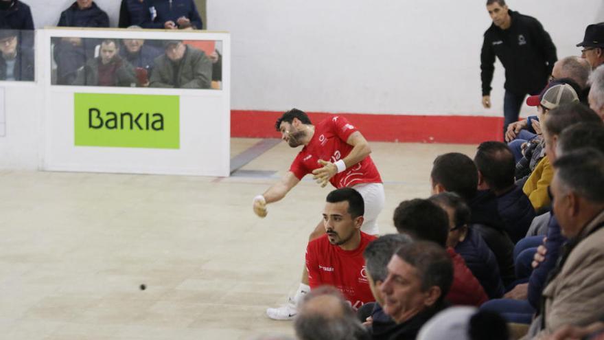 El trio de Marrahí, equip representatiu de Villanueva de Castellón, no ha iniciat bé la Lliga de raspall, ja que encara no coneix el triomf a la competició.