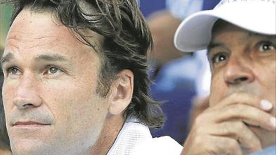 «Rafa está con la adrenalina de jugar contra Federer», dice Moyá