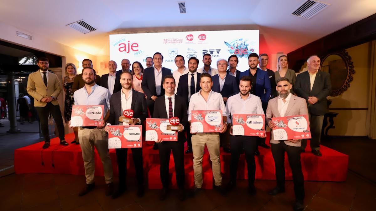 Cobionic Bioscience y Events San Cristóbal ganan los Premios AJE 2023